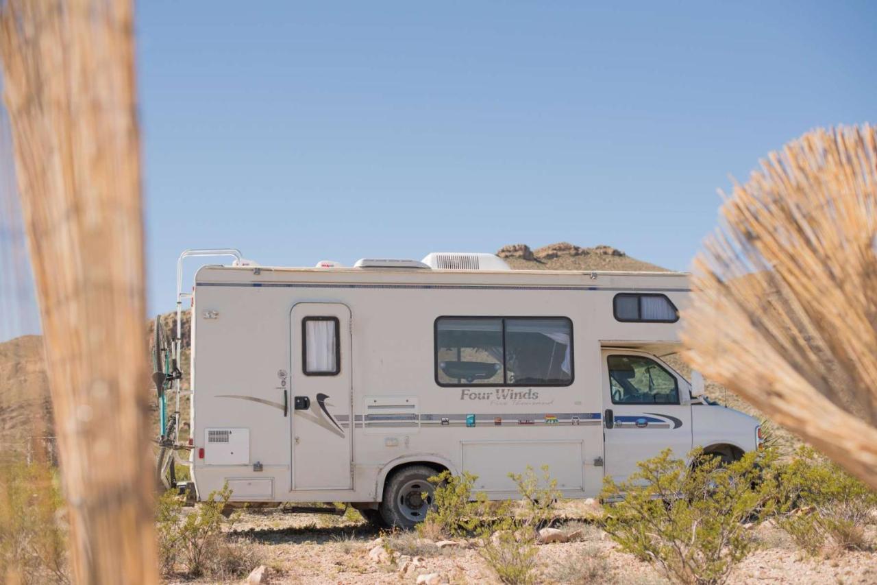 Camping At Desert Gardens Oasis In Lobo, Tx Van Horn Esterno foto